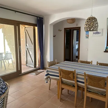 Sa Punta 35 بيت للعطل *